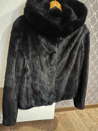 Продам норковую шубу