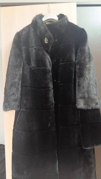 Продам шубу новая