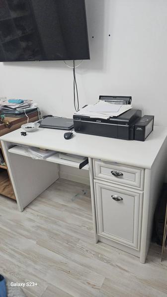 Стол рабочий писменный