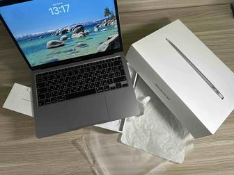 Macbook M1 8/256/87%
