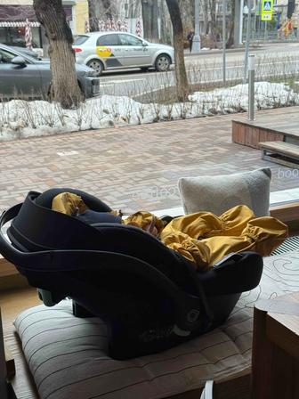 Продаю детское автокресло Anex x Avionaut Cosmo 0