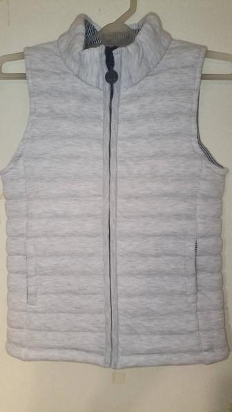 Продам детская безрукавка