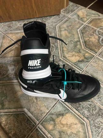 Кеды ,сороконожки найк