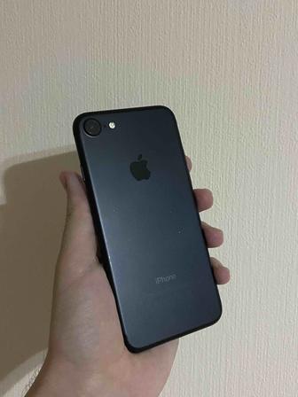 iPhone 7 32 akb 76 в идеале