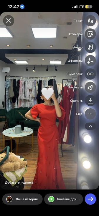 Продаётся вечернее платье в ярко-красном цвете