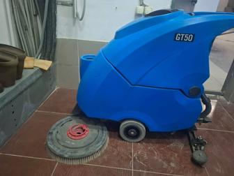 Продам поломоечную машину