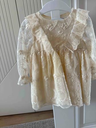 Продам платье для девочки Zara 86 pp.надели один раз на годик