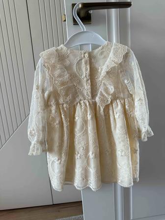 Продам платье для девочки Zara 86 pp.надели один раз на годик