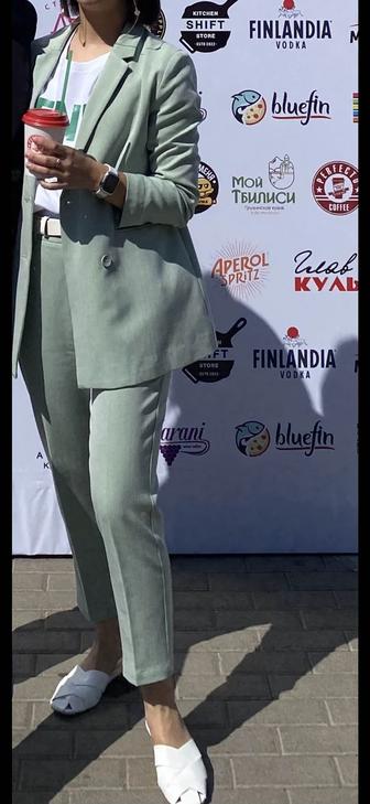 Костюм женский