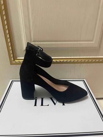 Черные туфли