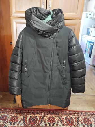 Продам зимнюю куртку