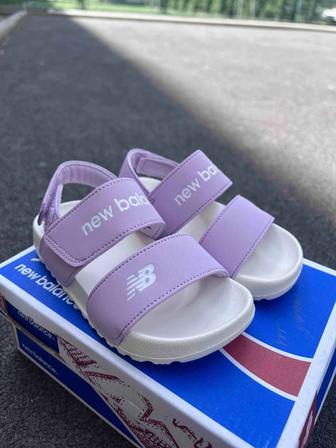 Сандалии от new balance