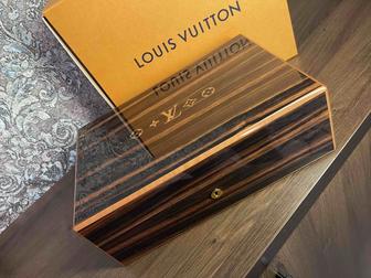 Деревянный портсигар Louis Vuitton Humidor