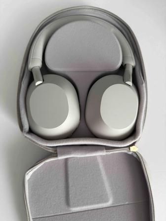 Продам наушники Sony XM5