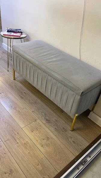 Пуфик для салона красоты