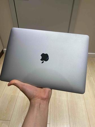 Macbook Air 2021 M1 8gb (ОЗУ) 256gb (SSD)