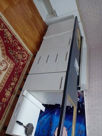 Кухонный гарнитур угловой