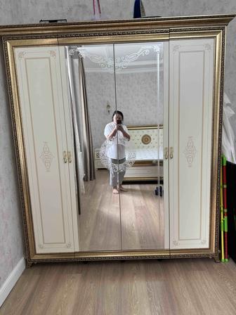Продам спальный гарнитур