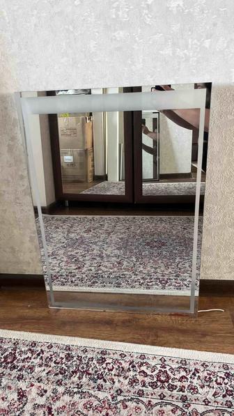 Продам зеркало с подсветкой