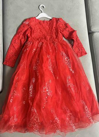 Платье на девочку 7-8-9 лет