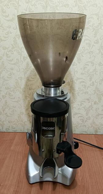 Профессиональная Кофемолка Mazzer