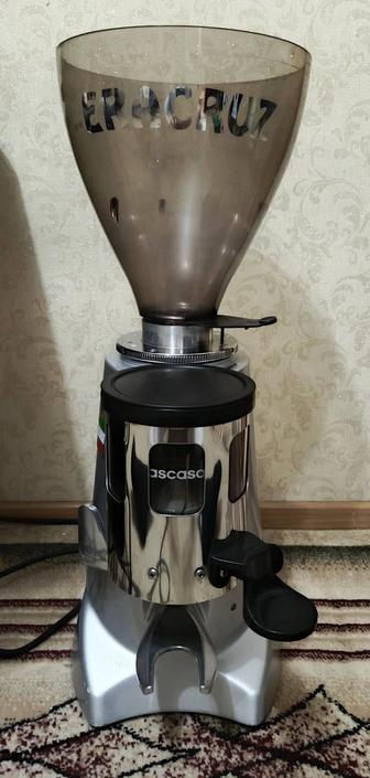 Профессиональная Кофемолка Mazzer