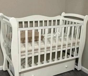 Продам детскую кроватку