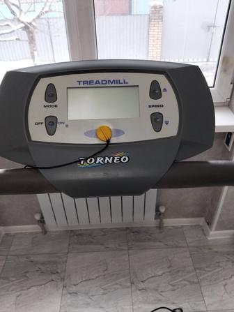 Продам беговую дорожку.