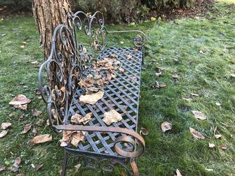 Кованая скамья для сада