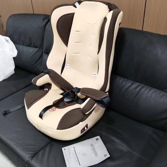 Автокресло для детей от 9 месяцев до 10 лет