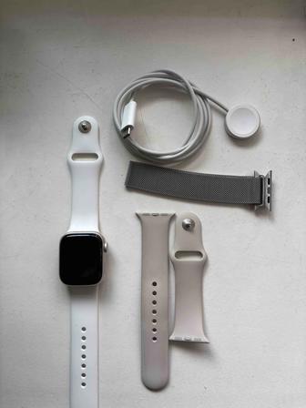 Смарт-часы Apple Watch 8