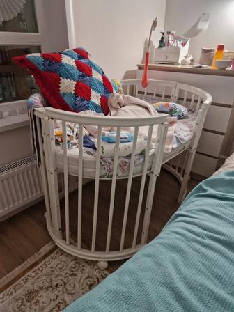 Продам манежку