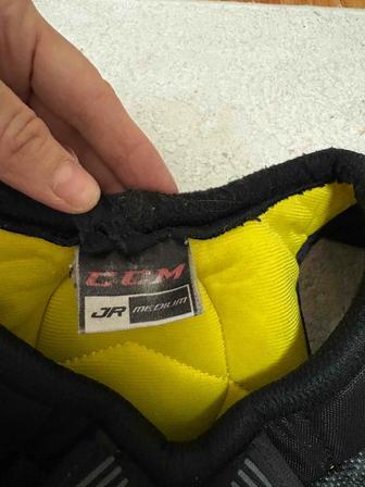 Продам хоккейный нагрудник