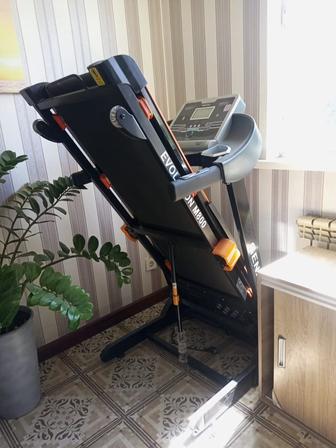 Беговая дорожка продается