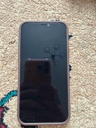 Продам iPhone 12