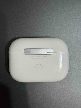 Продам кейс Airpods Pro 2 оригинал