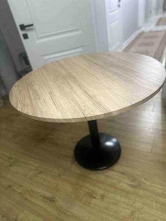 Продам стол срочно