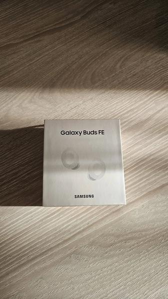 Продам наушники беспроводные Samsung Galaxy Buds FE