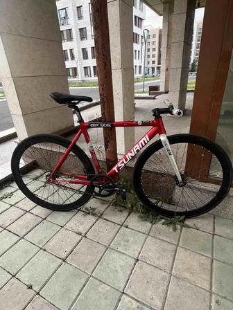 Tsunami/fixed gear/ s size
