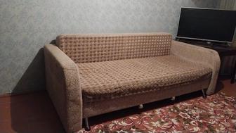 Диван в хорошем состоянии
