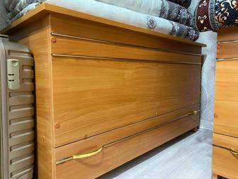 Продам 2 сундука, большой и маленький