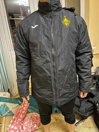 Продам мужскую куртку Joma , размера М