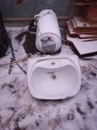 Продам раковину с ножкой буду
