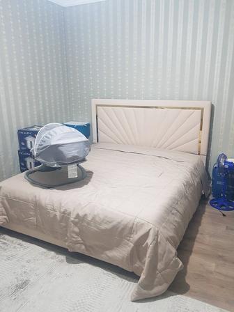 Кровать
