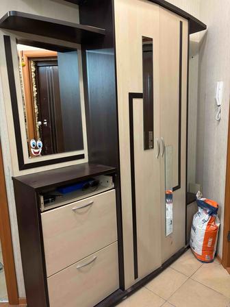 Отдам прихожую бесплатно!