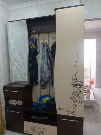 Продам прихожая