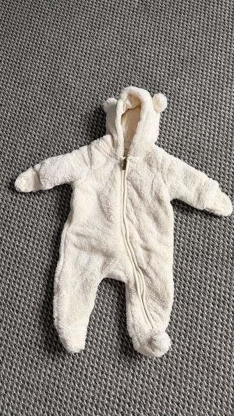 Продаю комбинезон для новорожденного