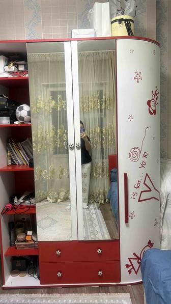 Детская шкаф и кровать