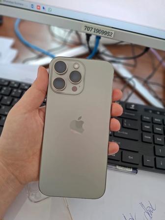 Продам Айфон 16 промакс 516Гб емкость 100