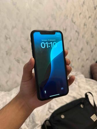Продам IPhone XR на 64 гб